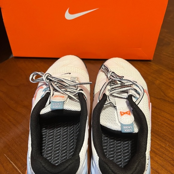 Nike Women’s Metcon 7 Premium DM0335-155 brand new $140 - Picture 6 of 6